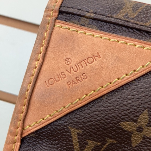 Authentic Louis Vuitton garment bag - Picture 6 of 17